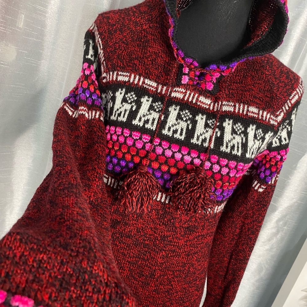 Beautiful Sweater - Picture 3 of 3